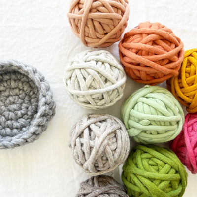 Beginner crochet workshop with Love Fest Fibers in San Francisco! Fun DIY creative class in the Outer Sunset.