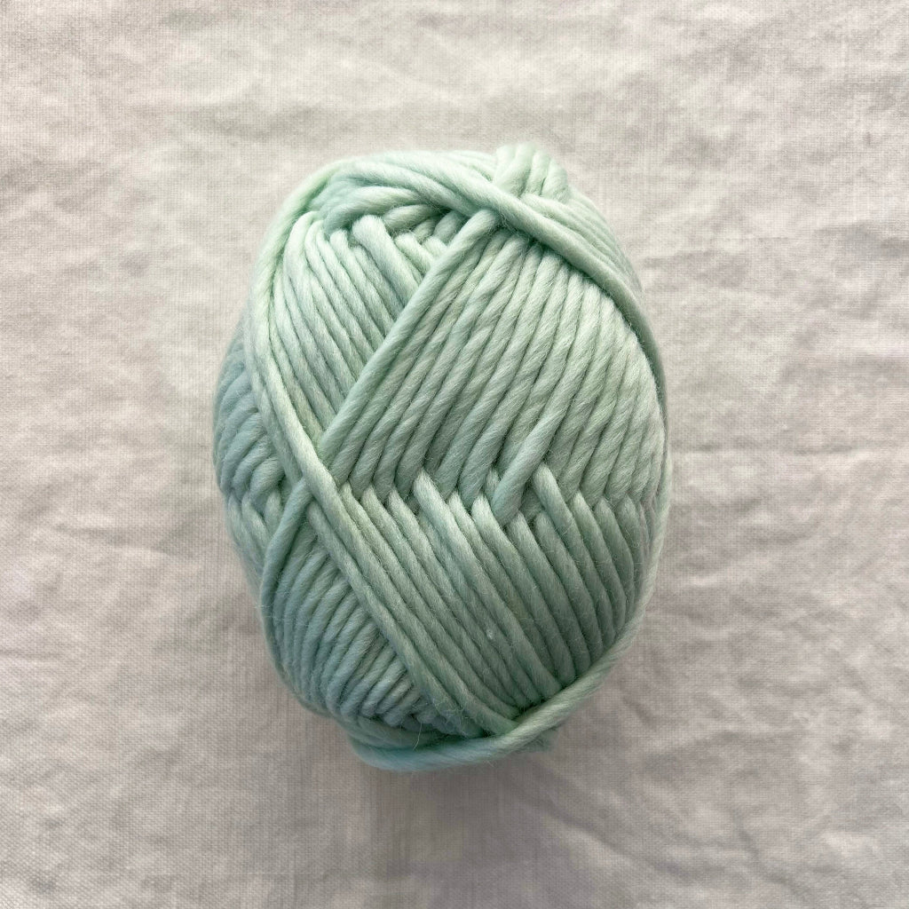 Twin Merino soft single-ply cruelty-free super bulky yarn for knitting, crochet and weaving