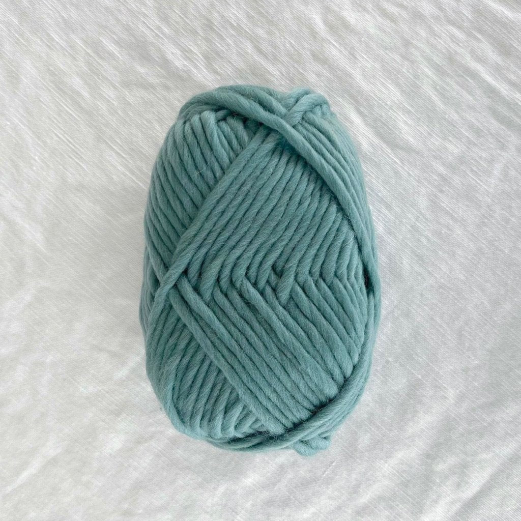 Twin Merino soft single-ply cruelty-free super bulky yarn for knitting, crochet and weaving