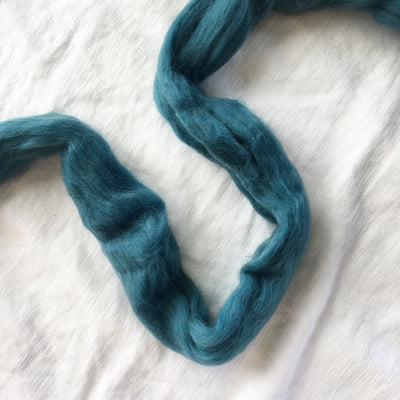 Meghan Shimek & Love Fest Fibers roving for weaving, knitting, crocheting, felting. Sustainable merino & Targhee fiber giant yarn.