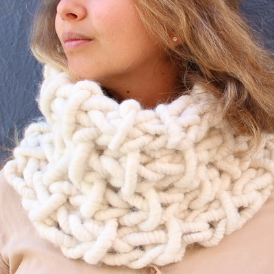 Chunky knit cowl free knitting pattern